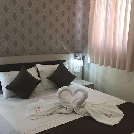 Lydia * Скала-Марион