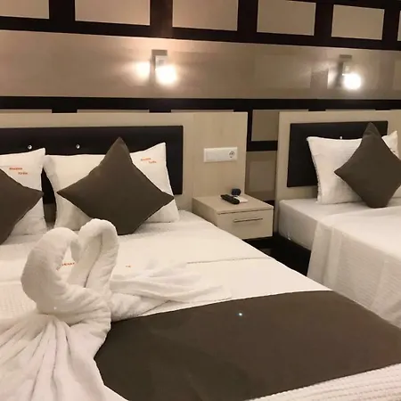 Otel Lydia *