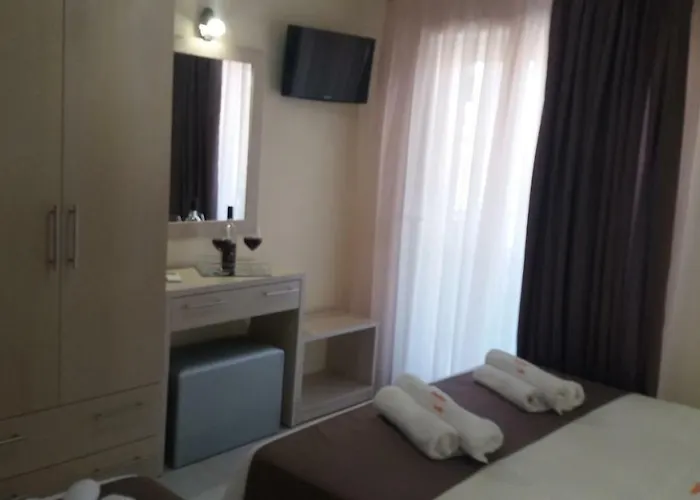 Lydia Hotel Skála Marión